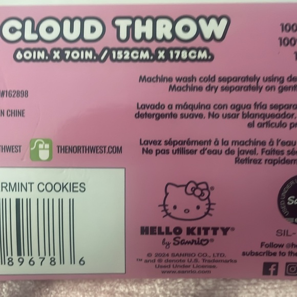 Hello Kitty Cloud throw - Picture 2 of 2
